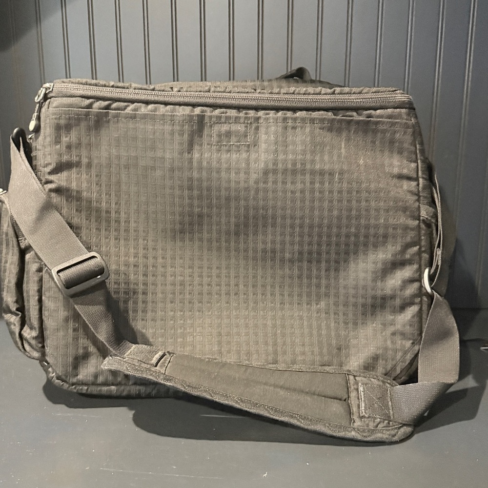 Patagonia Lightwire VTG Laptop Messenger Carry On Briefcase Bag Shoulder Strap - Picture 3 of 6
